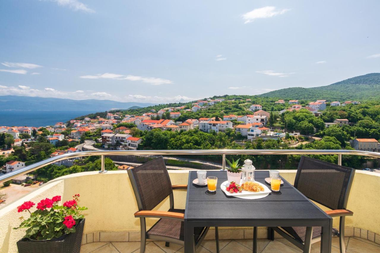 Apartman Jelena Vrbnik Exteriör bild