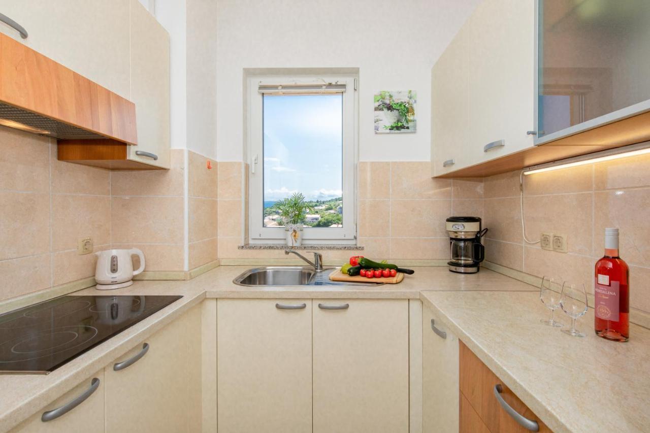 Apartman Jelena Vrbnik Exteriör bild