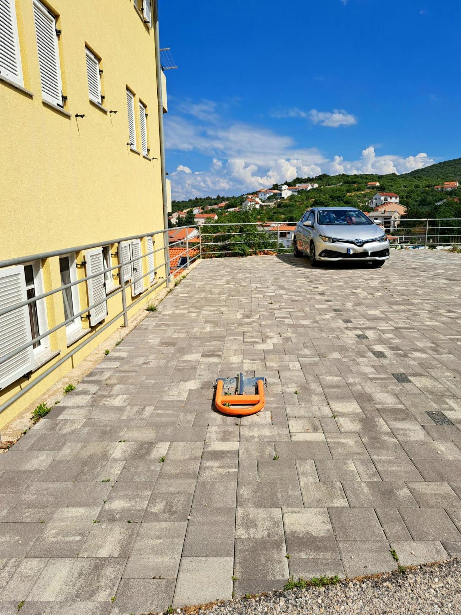 Apartman Jelena Vrbnik Exteriör bild